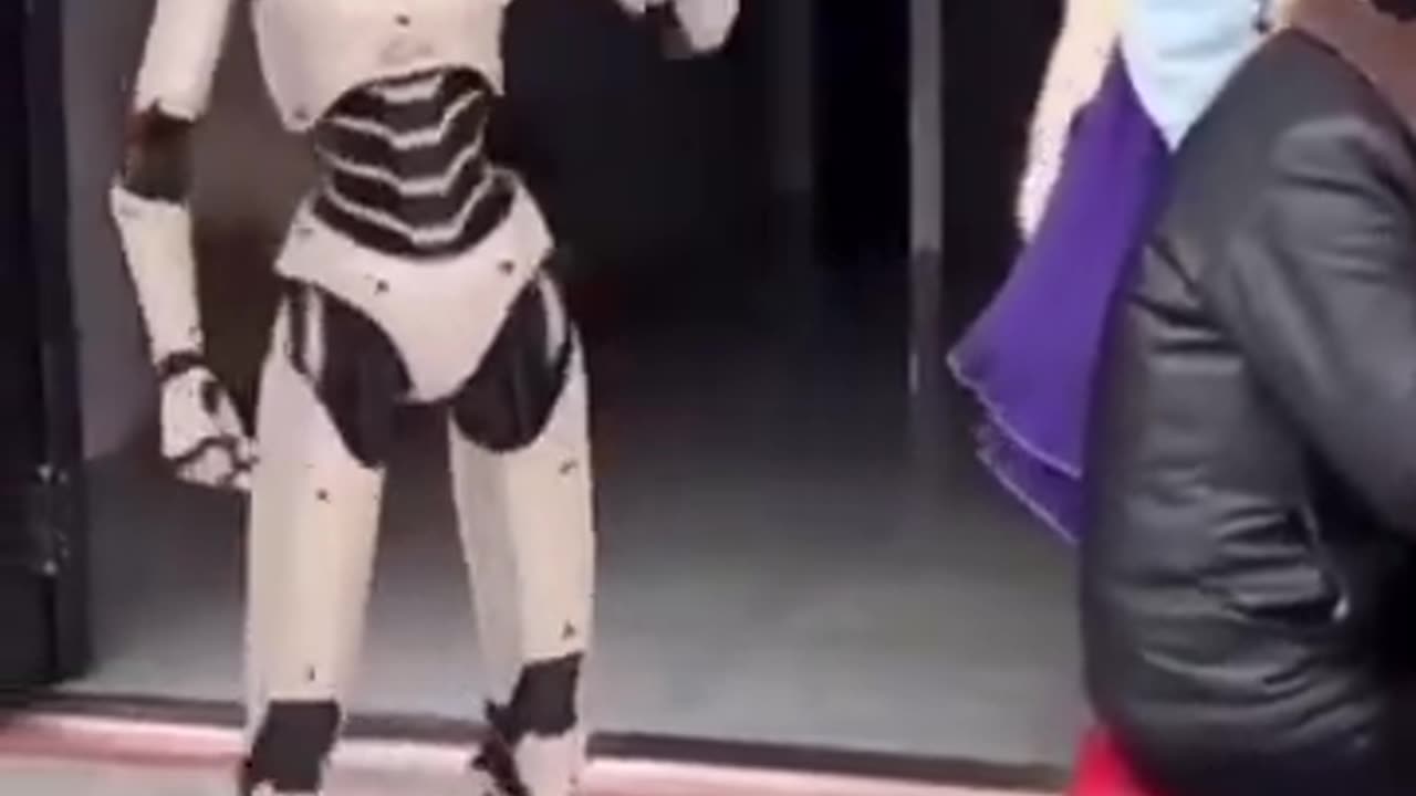 Thefts that even robots are afraid of...........😀 😂 👍