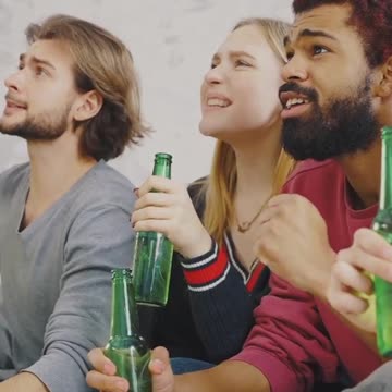 Empty Store Shelves in 2025? Experts Sound the Alarm 🚨