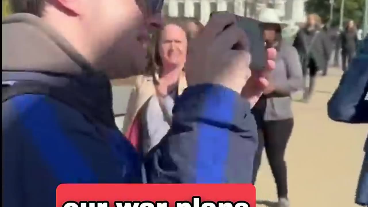 Congressman Tim Burchett Out Here Roasting Liberals