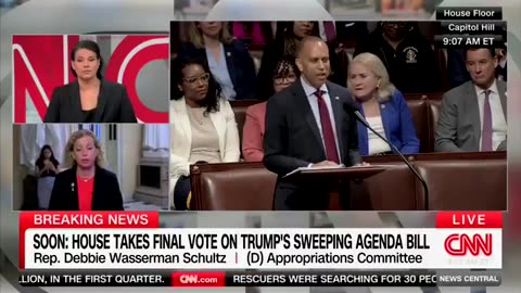 CNN Host Sara Sidner STUNS Democrat Rep. Debbie Wasserman Schultz with FACTS