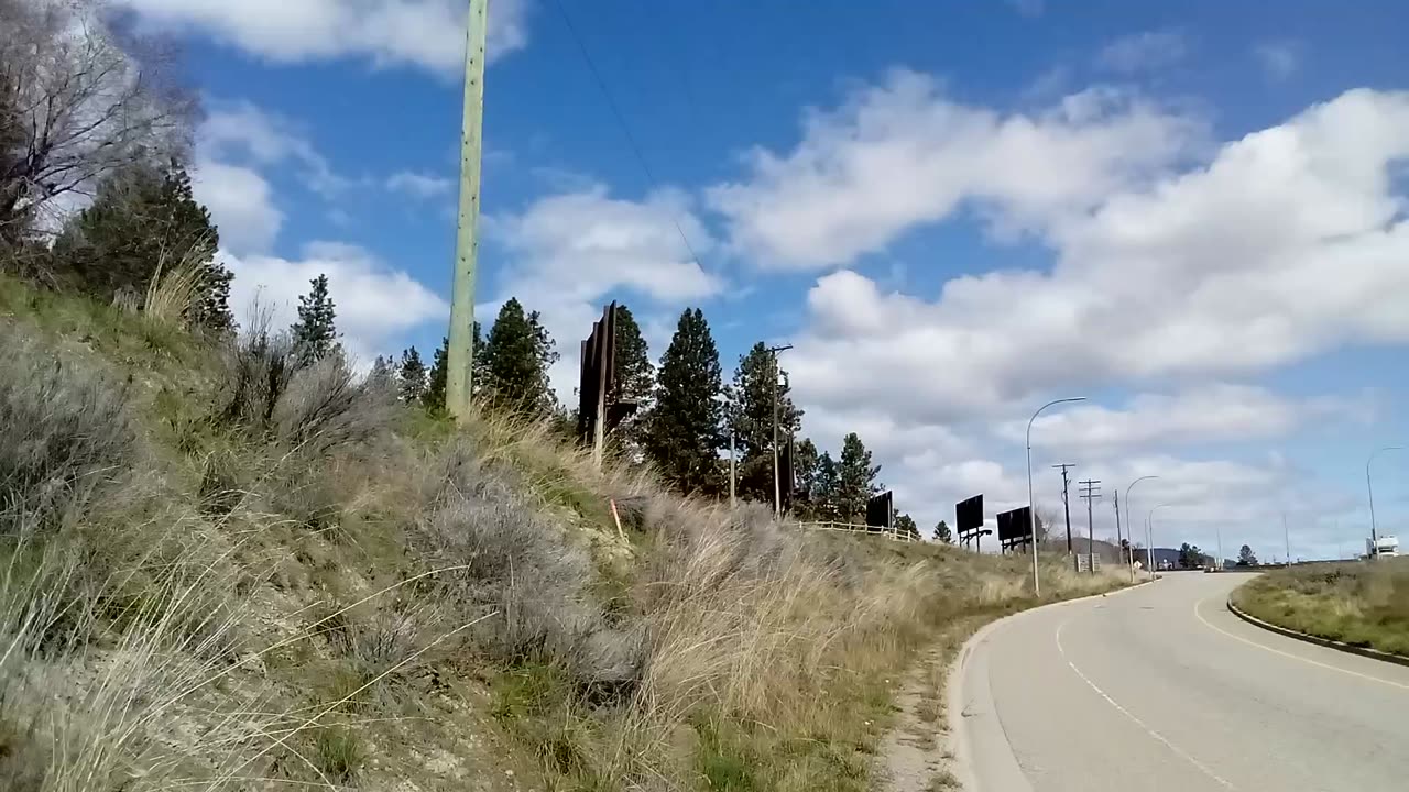 Exploring The Beautiful Okanagan Valley In Beautiful British Columbia 🇨🇦 April 9 2025