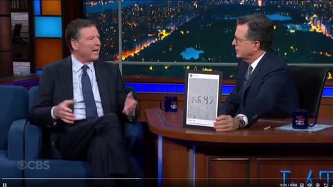 James Comey chia sẻ một câu chuyện hậu trường hoàn toàn giả mạo về thông điệp "86 47" của mình.