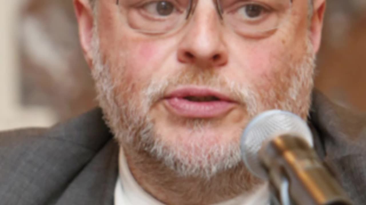 NYU Law Professor Supports Trump’s Challenge to Birthright Citizenship