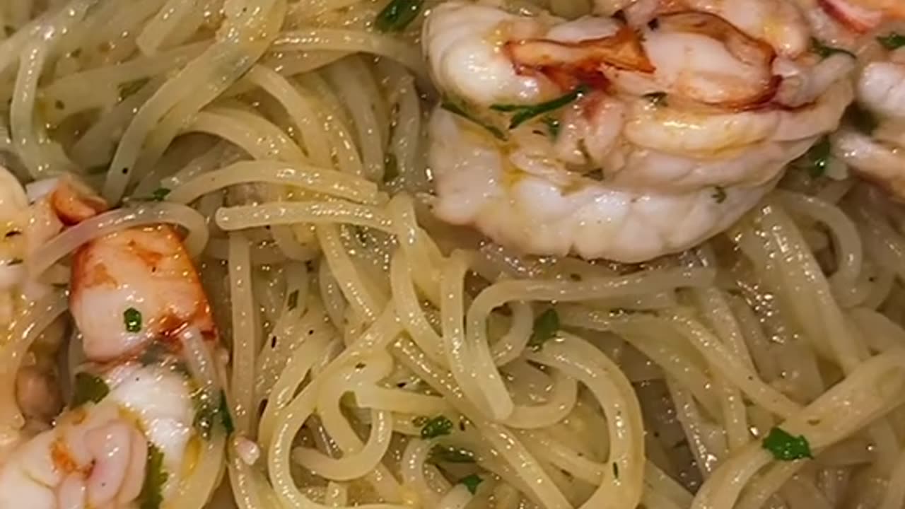 Lemon Garlic Shrimp Pasta