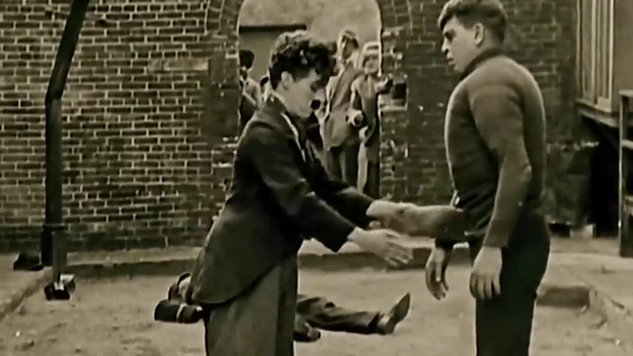 Brick Master Charlie Chaplin _ 65 millions views