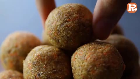 Carrot cake bites