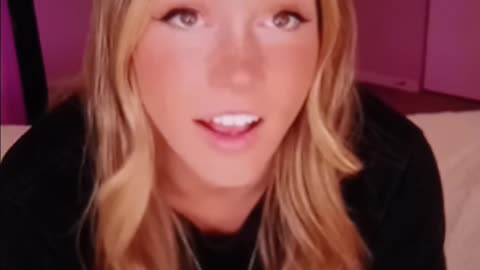 Big bank jiggle tease