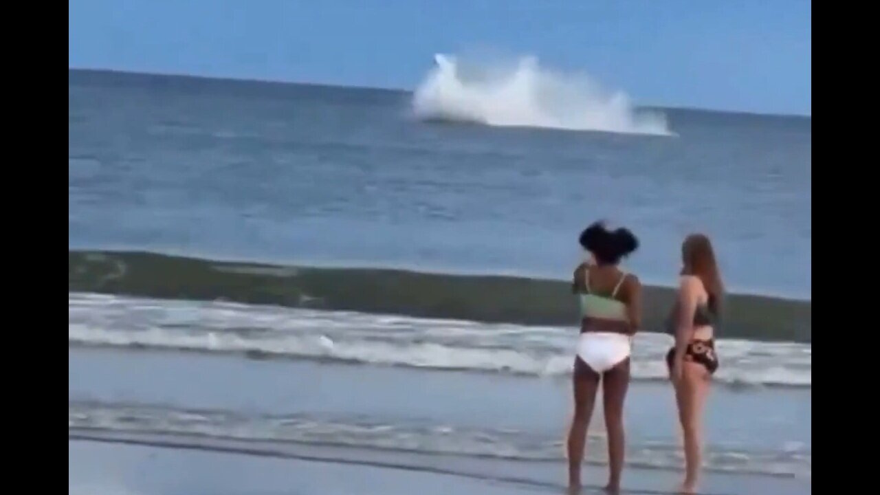 Small Plane Crashes Near A NC Beach, Rescuers Reach Plane In 30 Seconds, Pull Pilot From Under Water