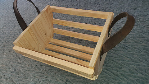 A unique DIY wooden crate basket!