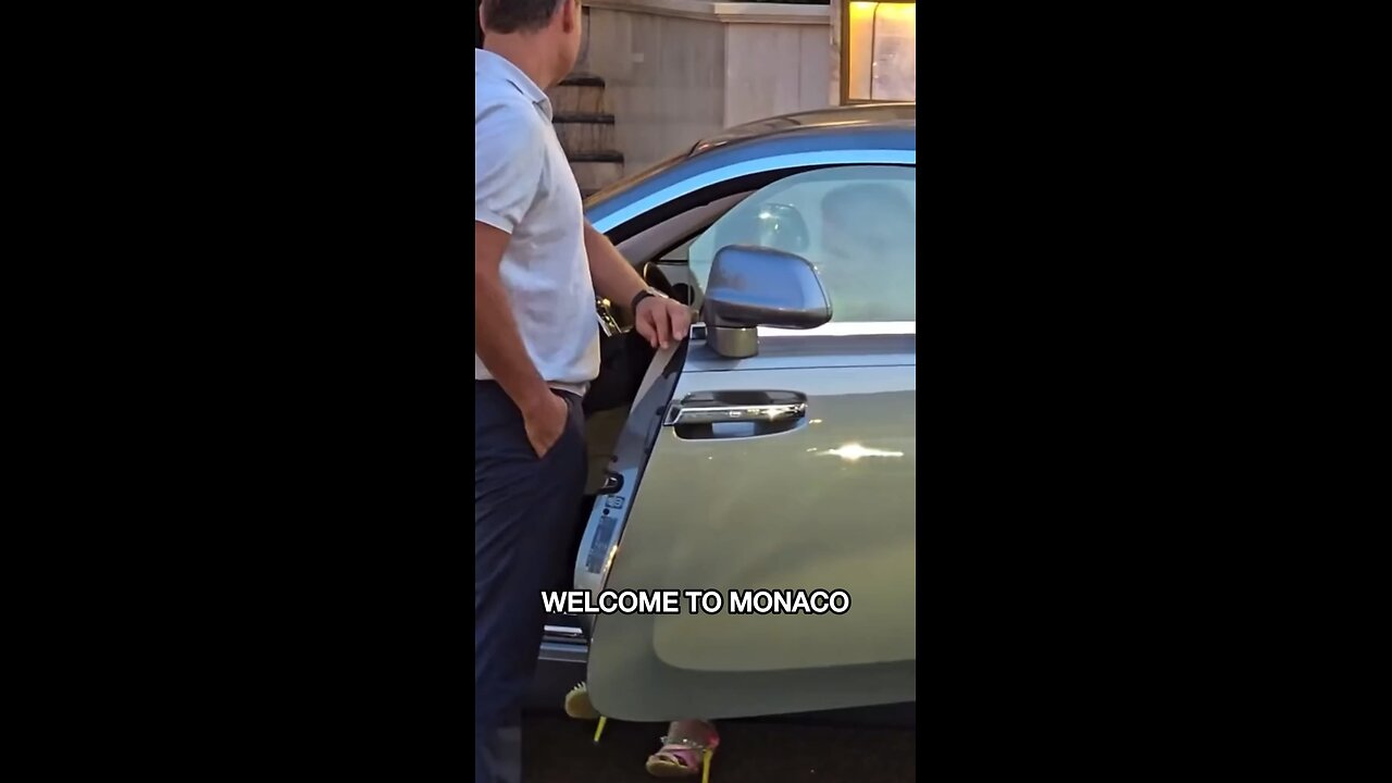 Sexy Monaco ladies