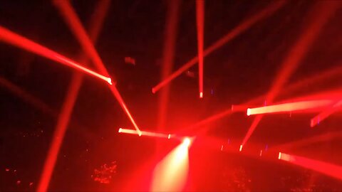 Travis Scott in Toronto.He almost fell in the crowd