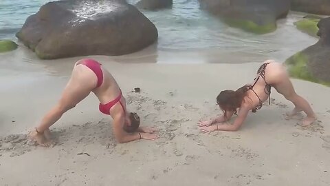 Compilation: 2 souls 1 flow | How to do Inversions on the Beach!