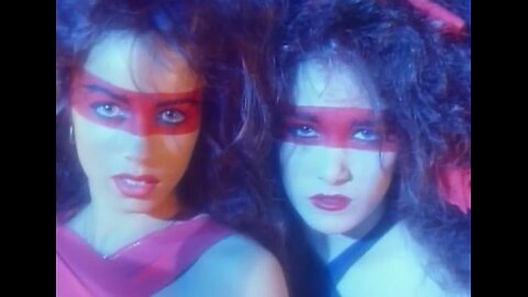 Scorpions - Rock You Like A Hurricane (Official Music Video)