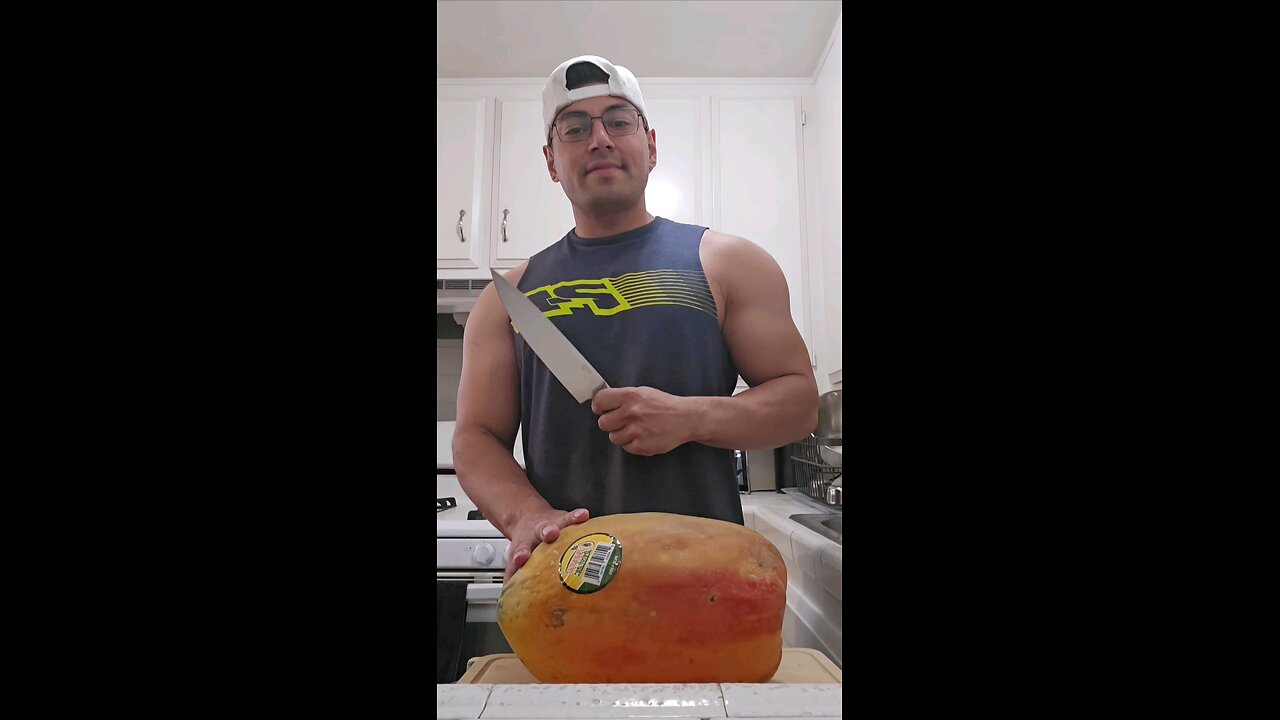 Cutting a Papaya