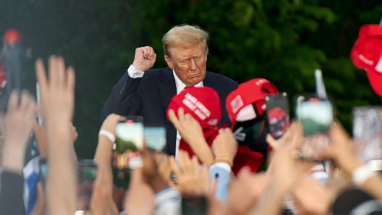 Trump Stuns Room With Savage Response To CNN Reporter - Crowd Goes Wild!