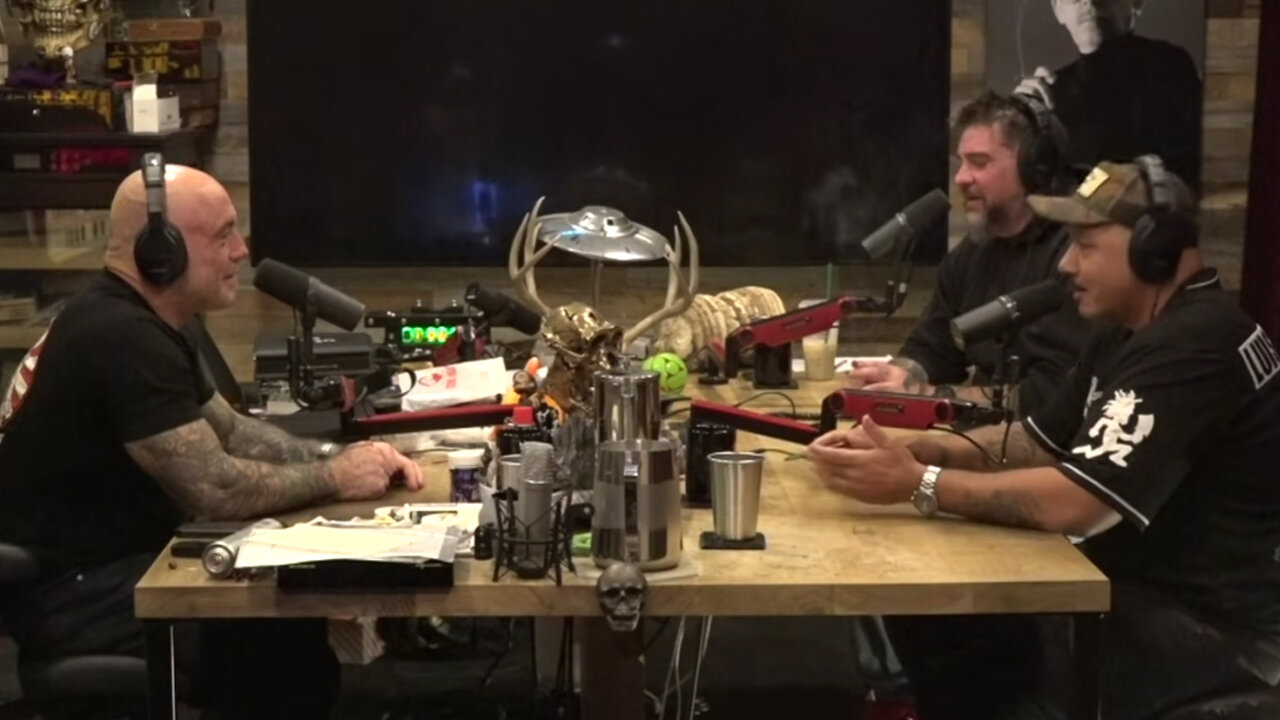 Joe Rogan Experience #2405 - Luis J Gomez & Big Jay Oakerson – Podcast Recap