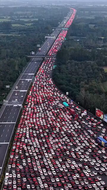 Beijing offers a «traffic jam rescue» service: for about $60