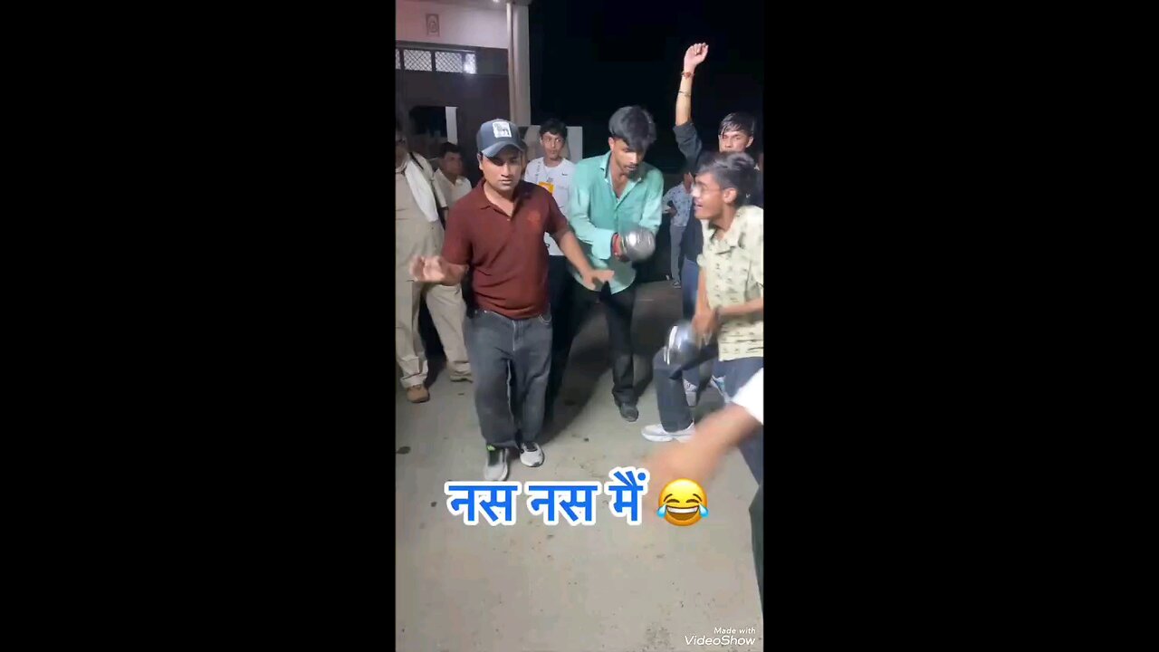 Aaj Mere Dost Ki Shaadi Hai full dance😂