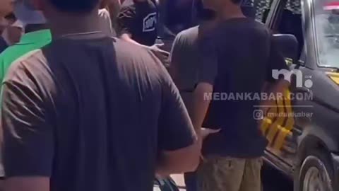 Polisi dan Warga Dib4c0k Pria Diduga ODGJ di Langkat, Satu K0rb4n Jalani Operasi