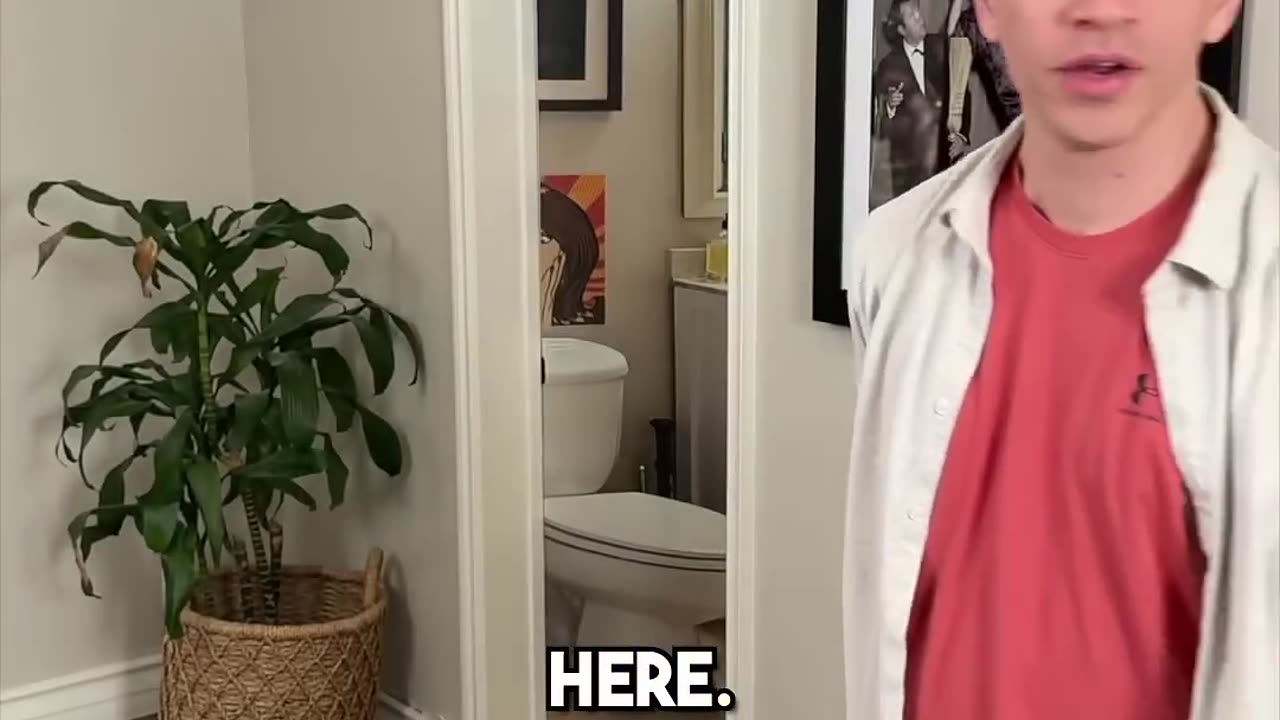 197M VIEWS FUNNY BATHROOM PRANK