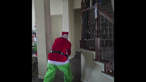 Grinch Creates Chaos at Family Christmas