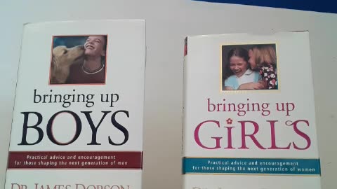 2 Books 2 Genders