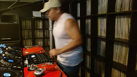 "Jams Outside the Club Norms" with Wil Milton 7.15.25