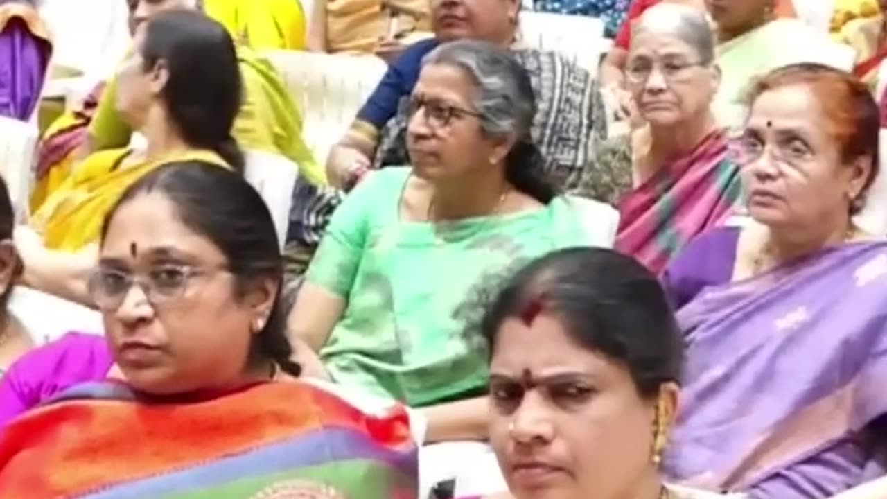 శ్రీకృష్ణ కర్ణామృతం Part-1 9