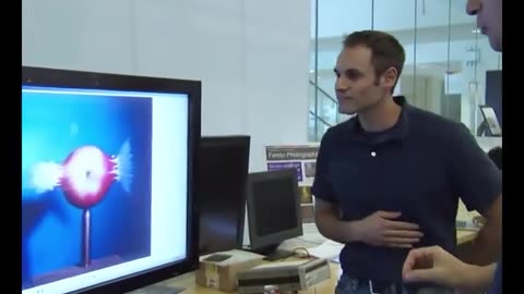 🤯✨ Watch Light Move in Slow Motion with MIT's 1 Trillion FPS Camera! | FeedMyCuriosity