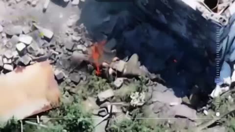 Ukrainian Paratroopers Blowing Away Russian Infantry