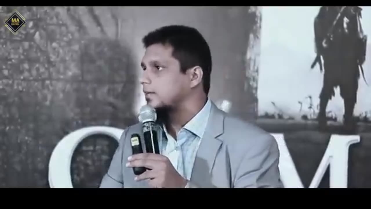 Akela Larna Sikho || Life Changing Bayan || Muhammad Ali
