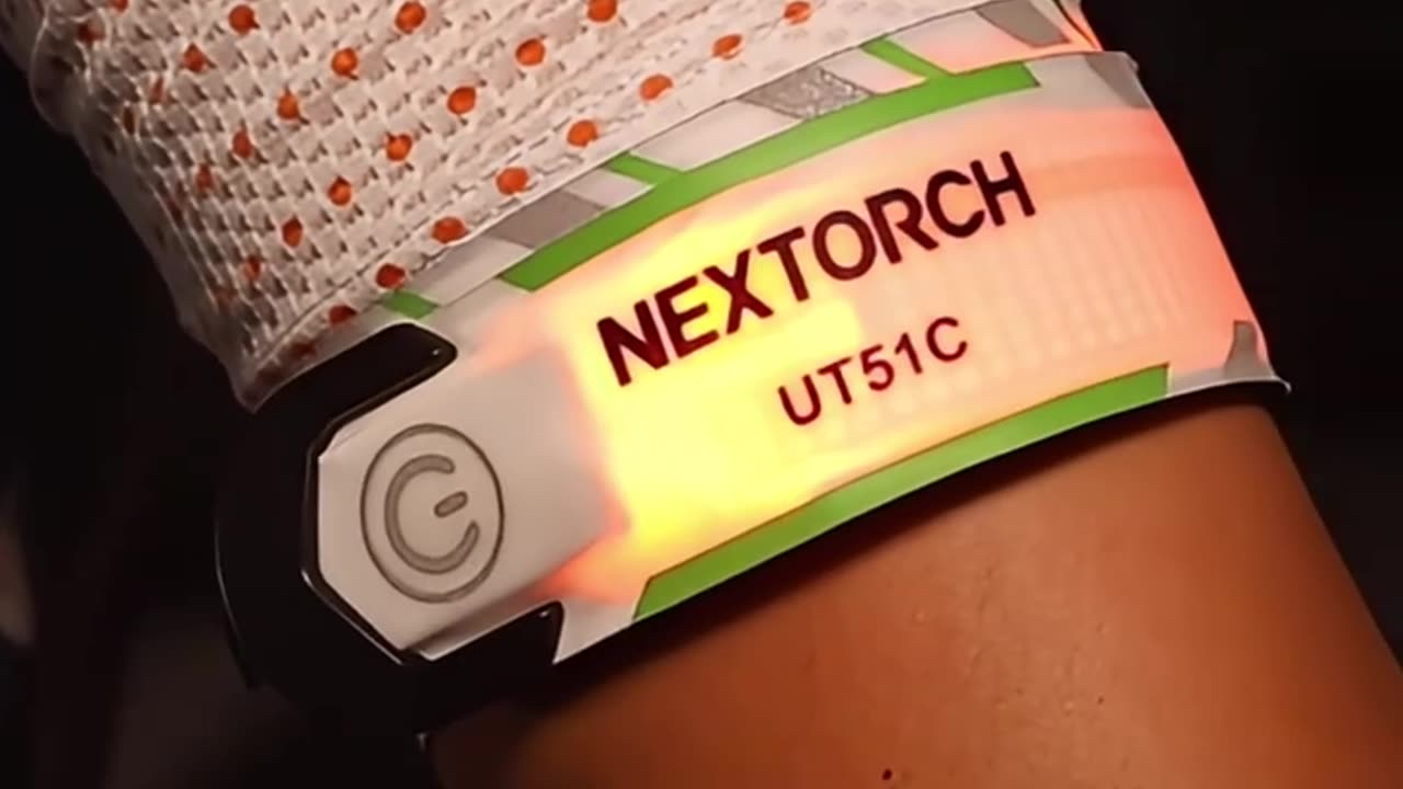 NEXTORCH UT51C LED Rechargeable luminous bracelet Multicolor light