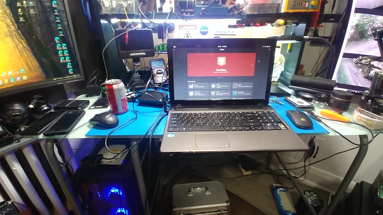 Electronics #vlog.installed Fedora 42 on acer laptop. #vlog #repair #tech #fedora #acer
