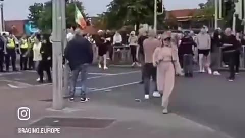 Ireland on the brink of Becoming First Country In Europe to Plunge Into Civil War Over Immigration