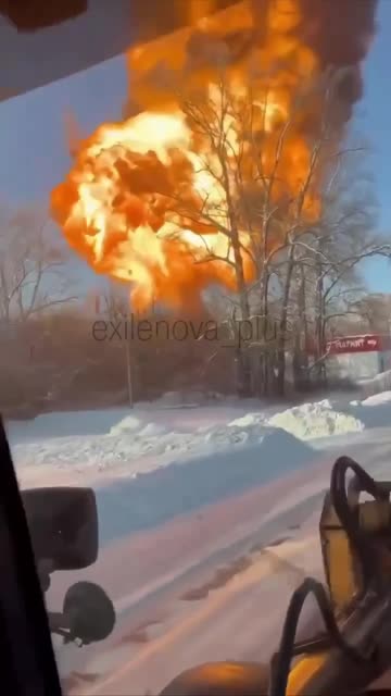 Michurinsk, Tambov region (Russia). A train carrying gasoline tanks derailed and a massive