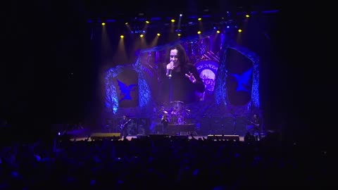 02. Black Sabbath - Into The Void (Melbourn 2013)