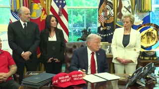 President Trump Signs Executive Orders in the Oval Office, Apr. 23, 2025