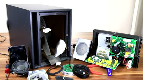 Look inside Bose companion 3 Multimedia Speaker system PART 1
