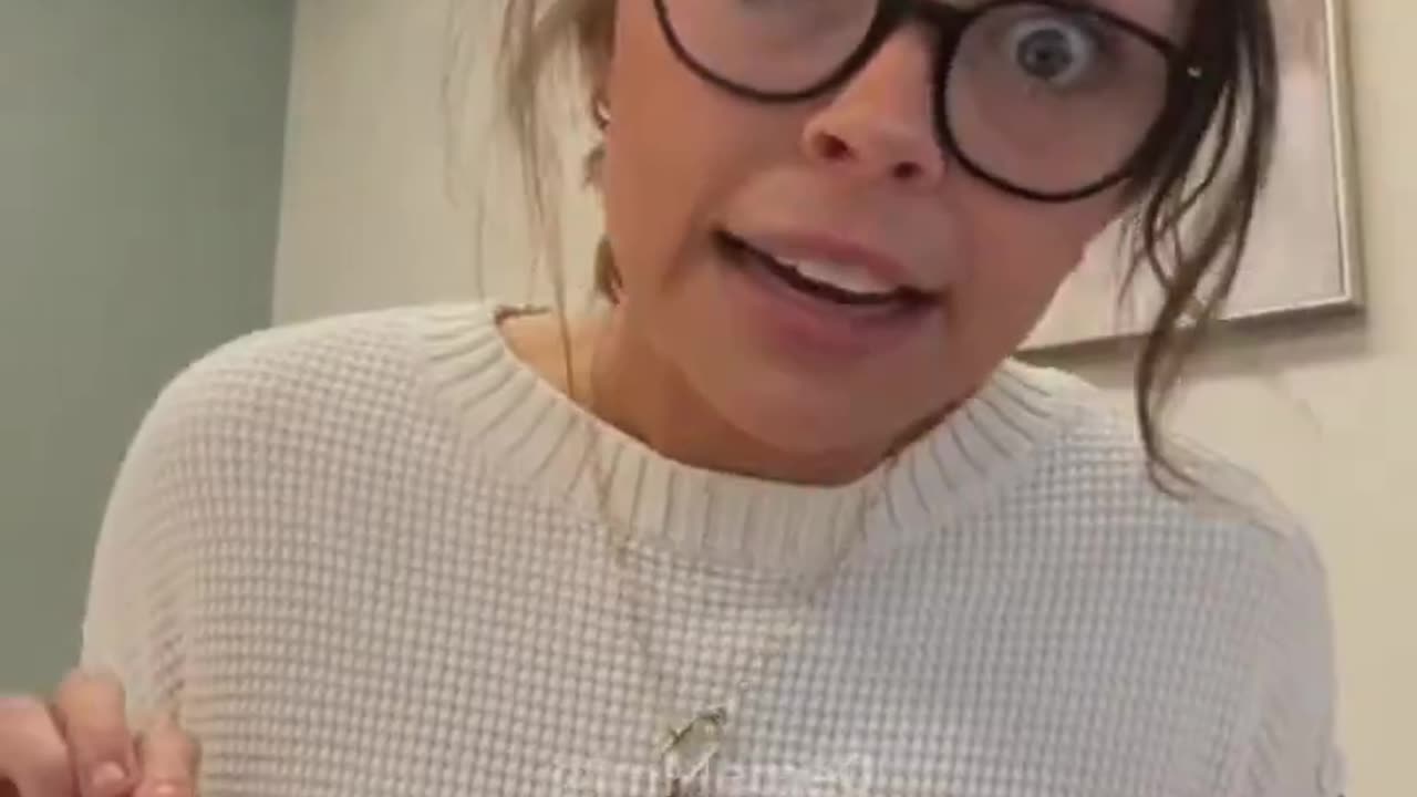 27-year-old woman admits she still struggles with spelling despite earning a ba degree