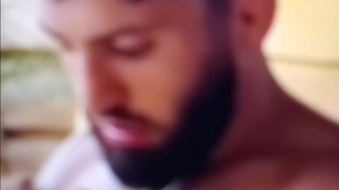 Arman pokes at topuria
