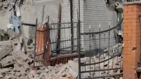 👀💥 The aftermath of a missile strike on Glushkovo, Kursk region.