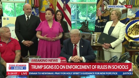 'Really brave, brilliant people': President Trump hosts veterans in Oval Office