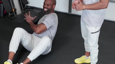 MEDICINE BALL SIT UP TO RUSSIAN TWIST