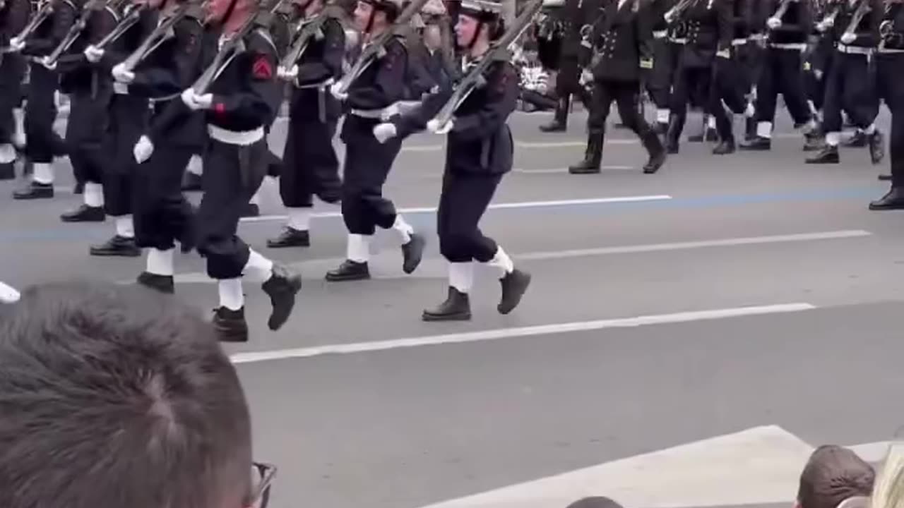 Eνα συνθημα που ολους μας ενωνει