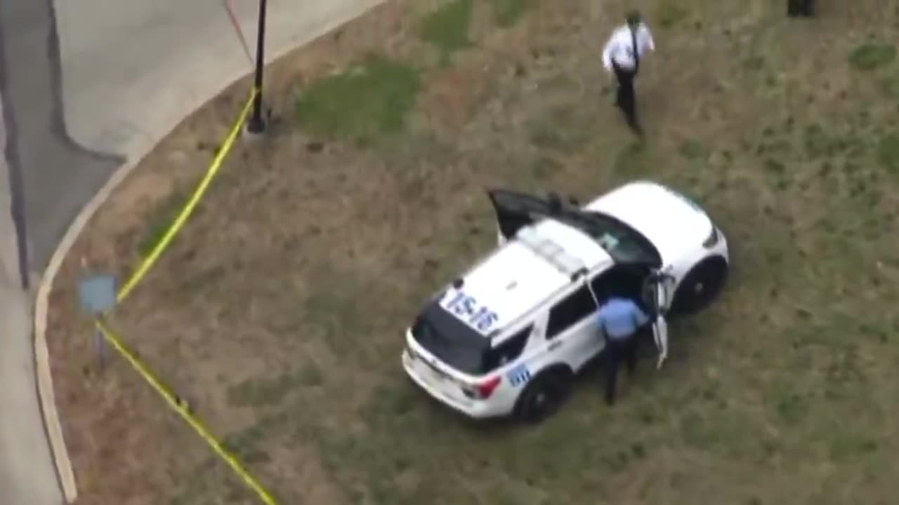 PENNSYLVANIA - Police officer shot near hospital in Northeast Philadelphia.