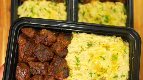 High Protein Garlic Butter Steak & Creamy Mash