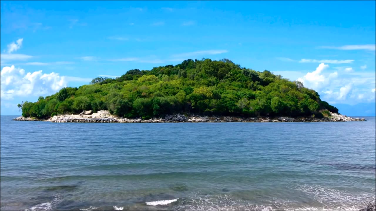 Water island wave