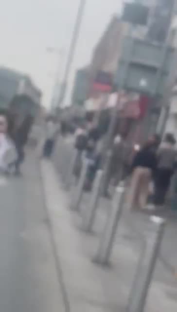 Dublin Migrants running around with large knife and attacking people.