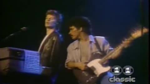Daryl Hall & John Oates - She's Gone