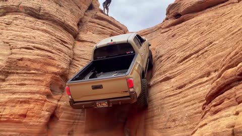 The Chute! 2018 Toyota Tacoma .... The scariest trail feature I've ever done!